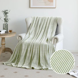 FY FIBER HOUSE Fleece Cuddly Blankets with Chequered, Extra Soft Fluffy Blankets, Lightweight, Cosy Microfibre Sofa Blanket / Wool Blanket for Office, Armchair and Camping, 130 x 150 cm, Green