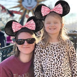 BAYLOVE Diadema con Orejas de Ratón Brillantes, Disfraz Orejas Diadema Lentejuelas para Niñas, Minnie Princess Ears Headband, Cosplay, Fiestas Cumpleaños, Universal para Adultos y Niños(Brillos Rosa)