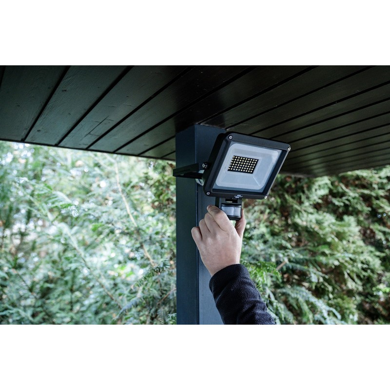Brennenstuhl Jaro 4060 P LED Spotlight for Outdoor Use IP65