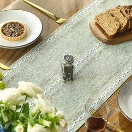 Artoid Mode Boho Sage Green Country House Style Tassels Table Runner, Washable Table Decoration Party Birthday Valentine's Day Wedding Decor 33 x 143 cm