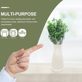 Alipis Artificial Four Leaf Stems, 2pcs Patricks Day Branches Flower Picks, Fake Shamrock Leaves Greenery Bundle for DIY Wedding Vase Filler Floral Arrangement