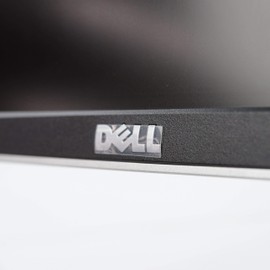 Dell UltraSharp 2408WFP 24-inch LCD monitor (Certified Refurbished)