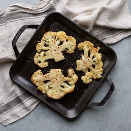 Lodge 11" Cast Iron Square Griddle - Chef Collection - For Indoor & Outdoor Cooking - Superior Heat Retention - Durable Cast Iron - Seasoned Kitchen Griddle