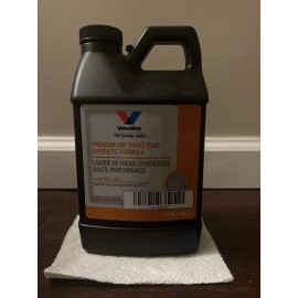 Valvoline New 1.5 Qt. Valvoline Premium-Dry Brake Synthetic Brake Fluid Exceeds DOT3&4
