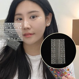 Cubic water drop sticker face decoration self interior decoration / 큐빅 물방울 스티커 얼굴 장식 셀프 인테리어 장식용