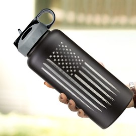 32oz American Flag Stainless Steel Insulated Water Bottle - Engraved USA Flag - American Flag Gift Set | Flag 32 oz Water Bottle