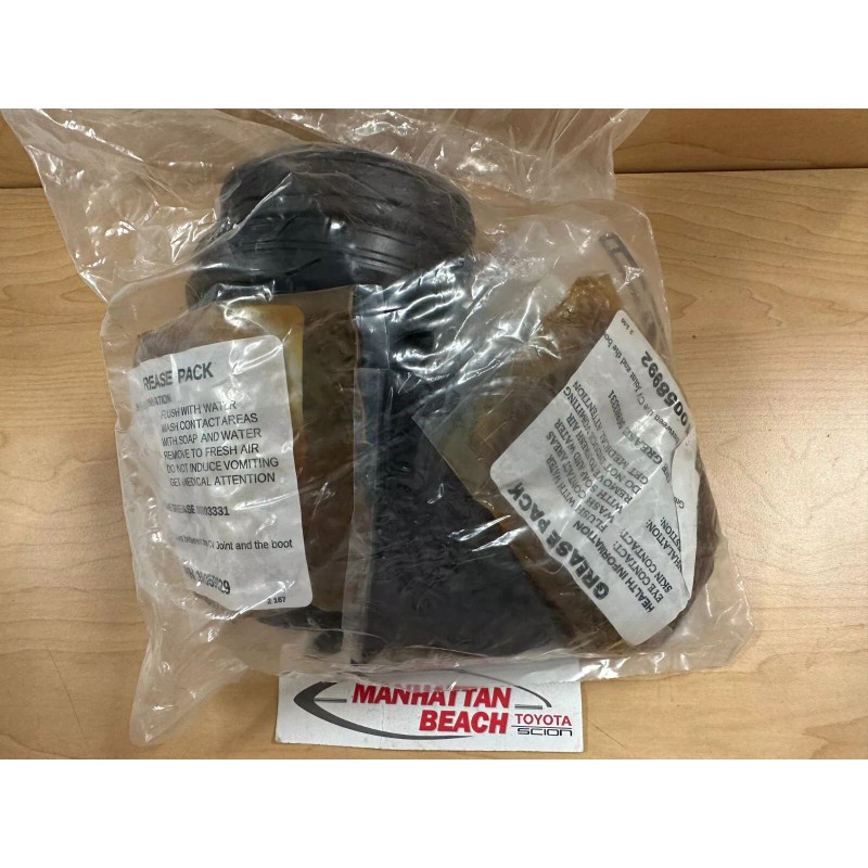 TOYOTA NEW GENUINE TOYOTA 05-23 TACOMA 4X4 INNER & OUTER