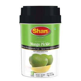 Shan Mango Pickle 35.27 oz (1000g) - Tasty Brined Pickled in Oil - Rich Blends of Spices - Perfect Accompaniment to Everyday Meals - Suitable for Vegetarians - Airtight Pet Jar