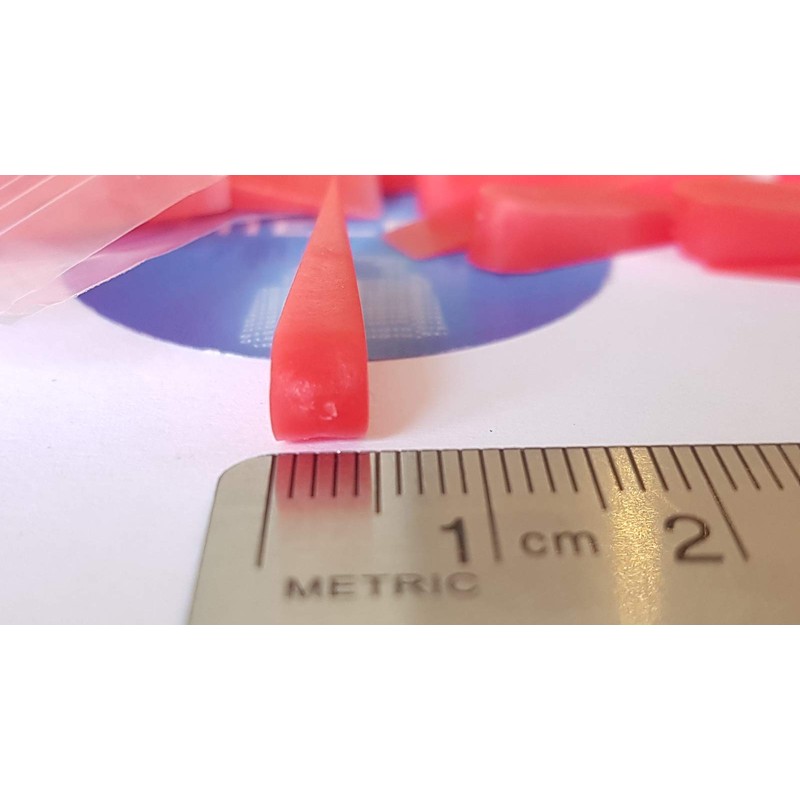 CyberSunrise Small Plastic Tile Spacers : 100 x Mini Red