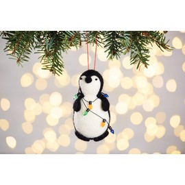 Simply Make Needle Felting Kit - Penguin with Fairy Lights Design for Kids and Adults, Including Wool, Needles, and all Tools, Perfect for Adult Crafts and Beginners - Needle Felting Art & Craft Kit