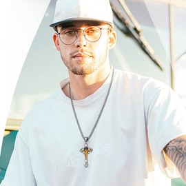 OIDEA Men's Jesus Cross Necklace: Jesus Crucifix Pendant with Wheat Chain Christian Cross Chain Biker Venetian Chain Religious Jewellery Gift for Men Father Friend, Stainless Steel