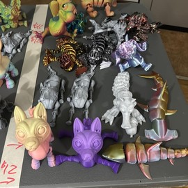 3D Printed Ornaments Statues - Live Picked Decor Box - Color: 20 dollar