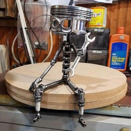 Piston skull face sculpture, hand carved metal art statue, carved skull face sculpture ornaments Decor Metallic accessories - Color: B