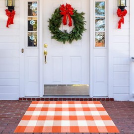 USTIDE Buffalo Plaid Check Rug Orange and White Cotton Rug 27.5"x43.3" Machine Washable Outdoor Rugs Layered Doormats for Porch Kitchen Farmhouse