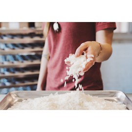 The Rustic House | Bourbon + Brown Sugar | Hand Poured | Soy Wax | 6 Piece Wax Melt | 4 Pack