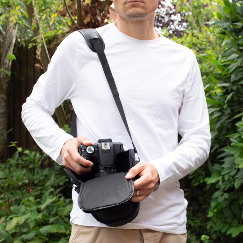 MaD Cameras Padded Camera Shoulder Carry Bag for Digital SLR