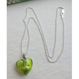 Handgefertigte lindgrüne Herz Halskette aus Murano glas aus Sterlingsilber, 45 cm - Geburtstagsgeschenk - Weihnachtsgeschenk - Handgefertigte Geschenkideen für Frauen