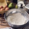 Powder Sugar Shaker Sifter Duster Baker's Dusting Wand Dispenser for