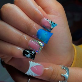 24 Pcs Press on Nails Short Square Nail Tips,YEFIUO Fake Nails Press ons Blue Zebra Pattern French Glue on Nails Acrylic Nail Art Kit Full Cover False Nails with Rhinestones Charms Design Women