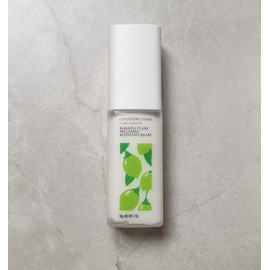 Cheongmijeong blemish cream Kakadu Plum Cream helps improve dark spots, pigmentation, and blemishes. / 기미 색소침착 잡티 개선에 도움을 주는 청미정 기미잡티크림 카카두플럼크림