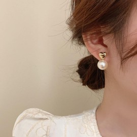 Pearl Stud Earrings for Women Gold Heart Vintage Earrings Pear Earrings White Large Pearl Earrings Bridal Pearl Earrings Pearl Wedding Earrings Jewelry for Women and Girls, Cubic Zirconia, Cubic
