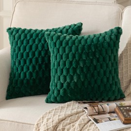 Mandioo Pack of 2 Dark Green Super Soft Plush Decorative Cushion Covers 22x22 inch 55x55 cm Wool Velvet Throw Pillow Covers cases Faux Fur fluffy Couch Sofa Bed Livingroom
