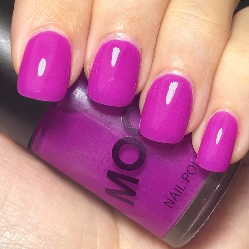 Moon Glow - Purple phosphorescent nail polish, 15 ml