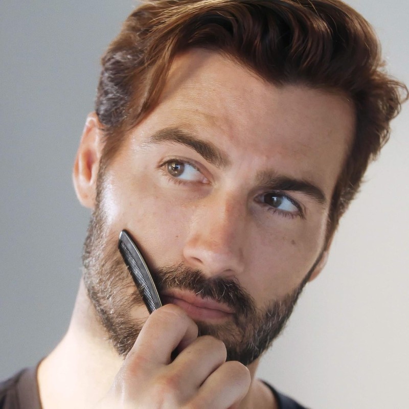 Tweezerman G.E.A.R. Moustache Scissors with Comb