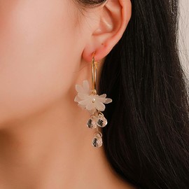 Inilbran Boho Acrylic Flower Hoop Earrings Vintage Crystal Flower Drop Earrings Gold Huggie Hoop Earrings Resin Flower Tassel Earrings Jewellery for Women and Girls, Zinc, No Gemstone