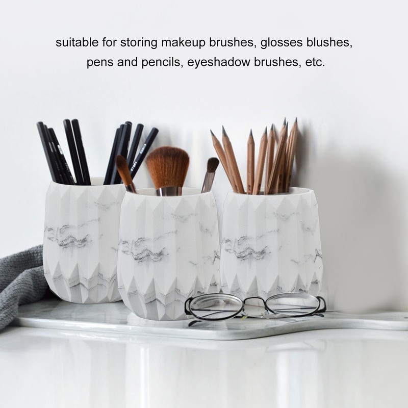 Makeup Brush Holder Durable Glossy Resin Large Capacity Modern Design