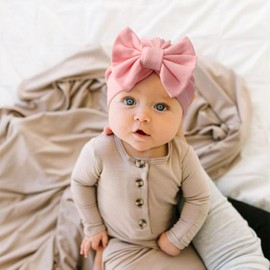 DRESHOW Newborn Baby Hat and Gloves Set Beanie Clothing Unisex Infant Hat Nursery Hat Baby Boys Girls 0-6 Months, 3 sets: bow hats & mittens 58-a01