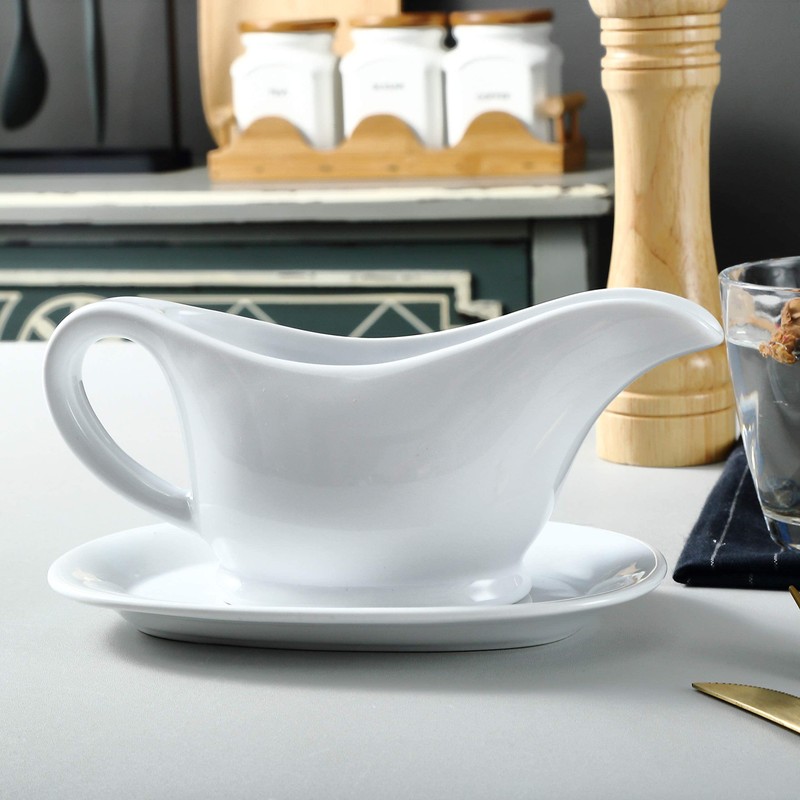 Bruntmor 11 Oz White Ceramic Gravy Boat With Tray, 11
