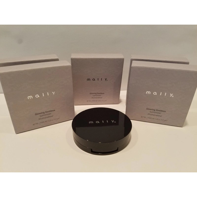 MALLY ~ Lot 10 ~ Glowing Godess ~ Luminizer ~