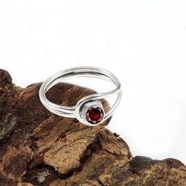 JEWELSTREZORO Granat Edelstein-für Herren und Damen, alle Größen, 925er-Sterling Silber Band Ring, handgefertigter Geschenkartikel, Schmuck TSR368AB_7 (53 (16.9))