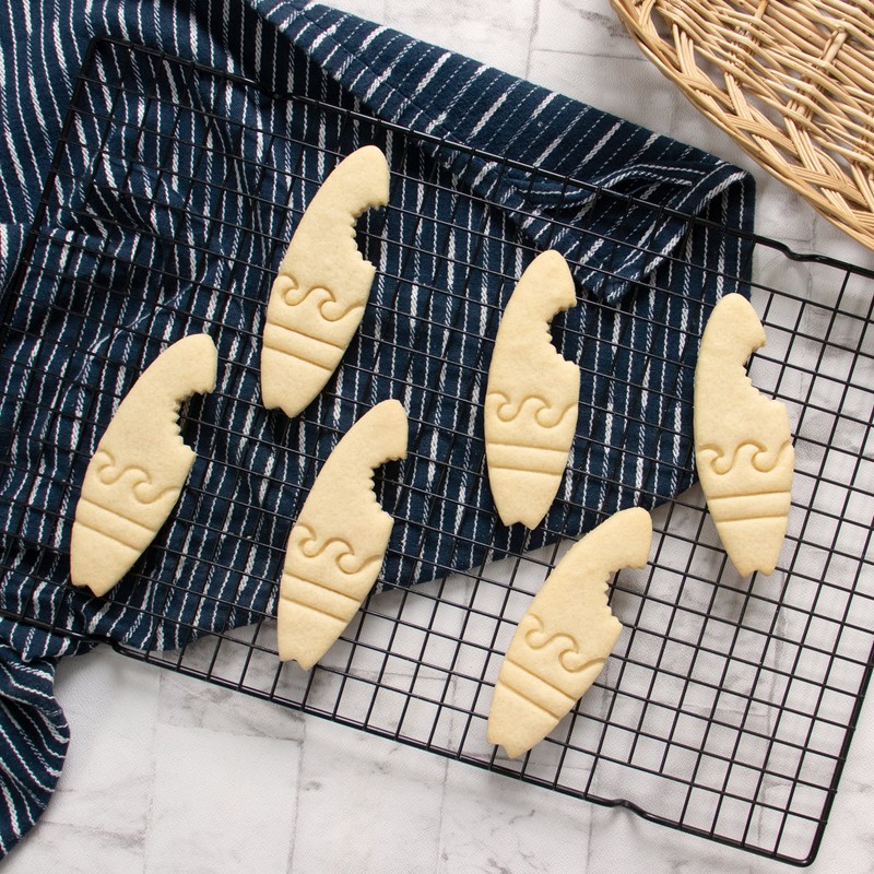 Bitten Surfboard Cookie Cutter, 1 Piece - Bakerlogy