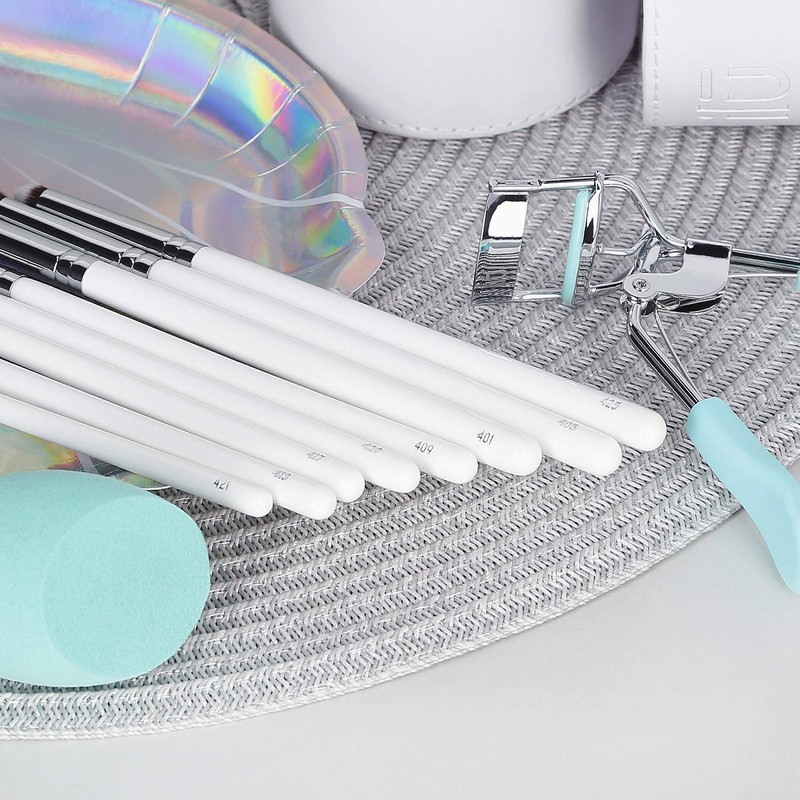 T4B ILU 400 Series Eyeshadow Brush White Makeup Brush for