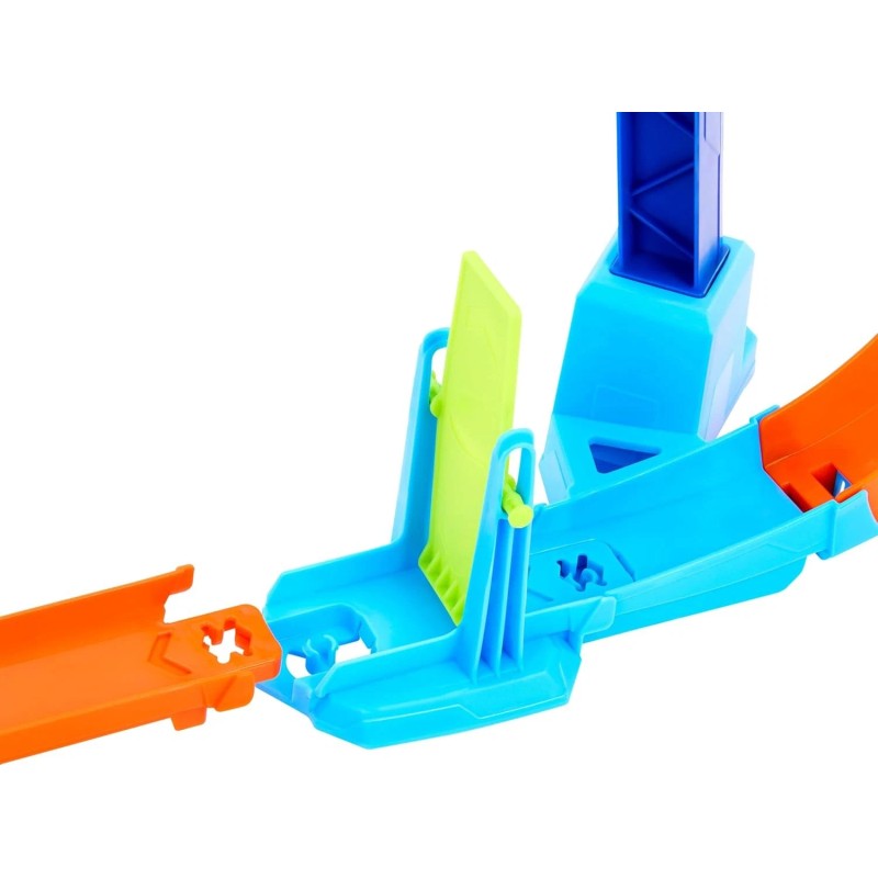 Hot Wheels Flip & Jump Through The Corkscrew Loop Track