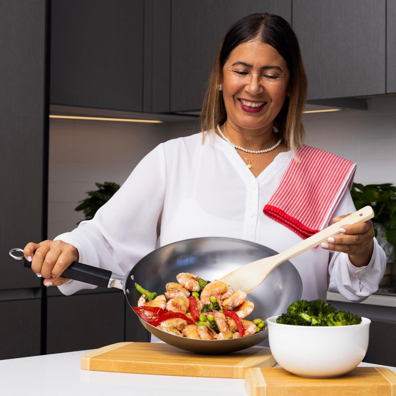 JOYCE CHEN Professional Series 12-Inch Carbon Steel Stir Fry Pan