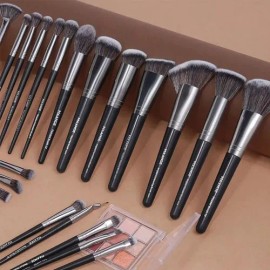 Set 25 Brochas De Maquillaje Profesionales Alta Calidad                                                                                               