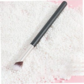 Corrector de Ojeras Elf, Pincel Corrector para Debajo Ojos, Punta Angular, Mango Ergonómico, Fibra Artificial, Uso en Casa