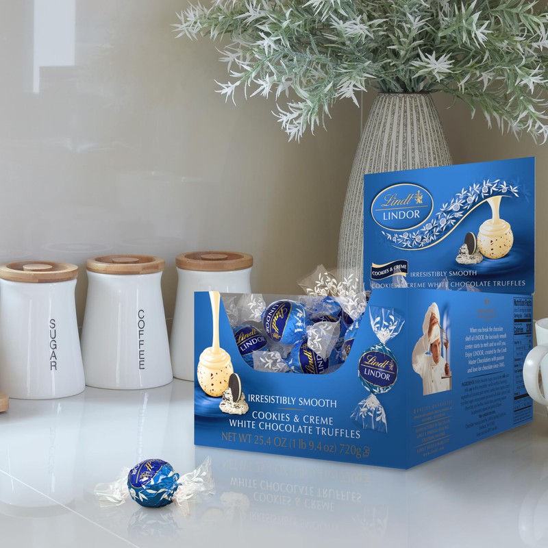 Lindt LINDOR Cookies and Creme White Chocolate Candy Truffles, Easter