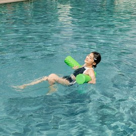 IMMERSA Jumbo Swimming Pool Noodles, Premium Soft Foam Noodles for Swimming and Floating, Lake Floats, Pool Floats for Adults and Kids.(Green)