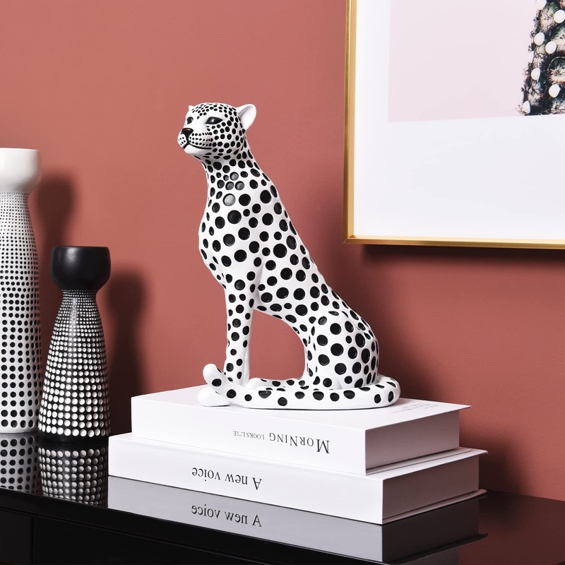 Quoowiit Statues for Home Decor, Modern Sculptures and Statues Decorations