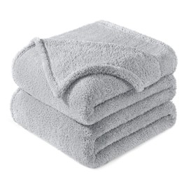 Exclusivo Mezcla King Size Flannel Fleece Blanket, Super Soft Velvet Plush Bed Blanket, Fuzzy Cozy and Warm for All Seasons, 90x104 Inches, Light Grey