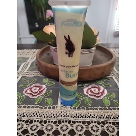 ARABELA  Crema para manos con LECHE DE BURRA PROTEINAS,VITA