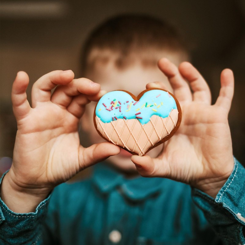 HULISEN Heart Cookie Cutter Set (5 Pieces/Set), Stainless Steel Biscuit