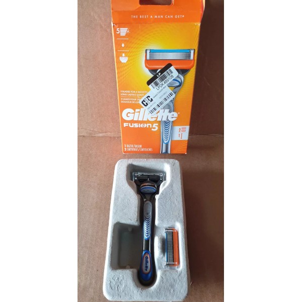 Gillette Men Fusion 5 Razor, 1 Razor Handle & 2