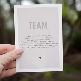 Team Definition Klappkarte ‚Äì Witzige Karte f√ºr das Team | Hochwertige Gl√ºckwunschkarte | Originelle Geschenkidee | Handmade | 300g Papier | Grusskarte Inkl. Umschlag