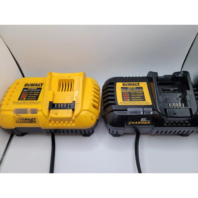 DEWALT Magnetic Charger Mount, Fits models DCB1106 & DCB118 12V,