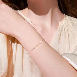 Elecrelive 16.4 Feet Faux Pearl Chain Freshwater Pearl Beaded Golden Chain Brass Cable Link Chain for Jewelry Making DIY Layered Bracelet Necklace